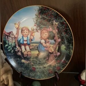 Hummel Decorative Plate with Children and Nature Scene bow and girl in tree